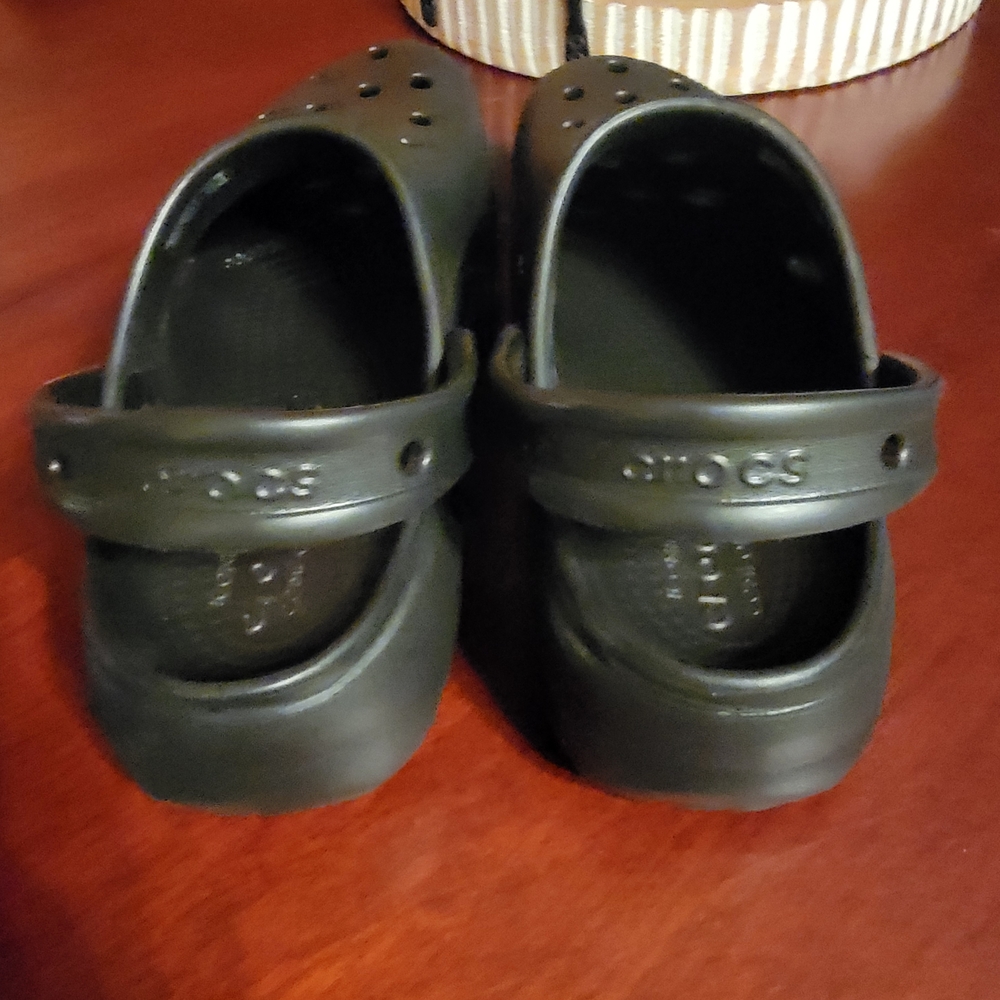 CROCS Classic Platform Clog Black - Picture 3 of 6